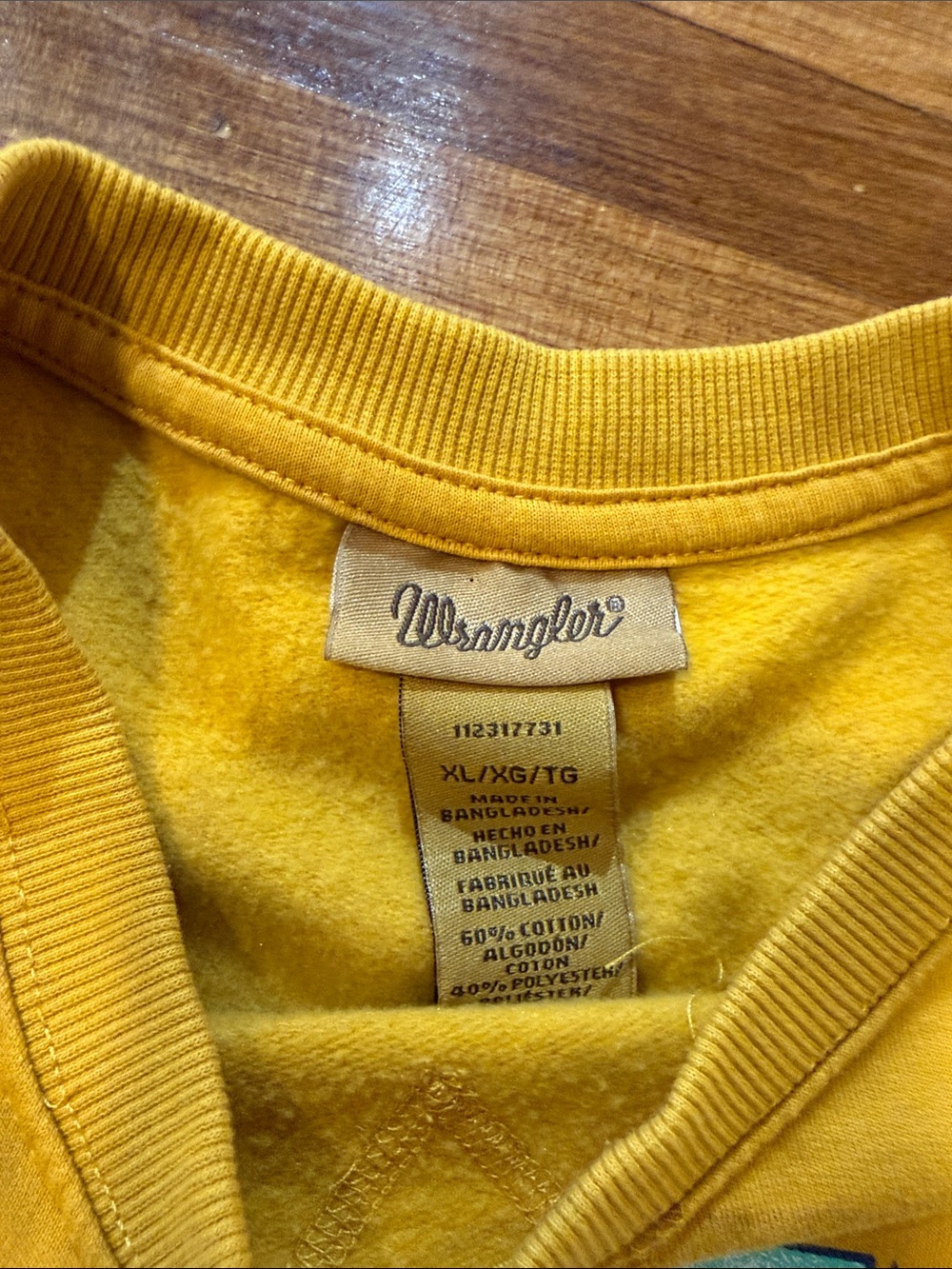 Wrangler Cowboy Sweatshirt Womens
( g1 - Picture 3 of 4